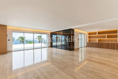 Apartamento T4 para Venda em Carcavelos e Parede