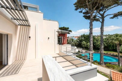 Apartamento T4 para Venda em Carcavelos e Parede