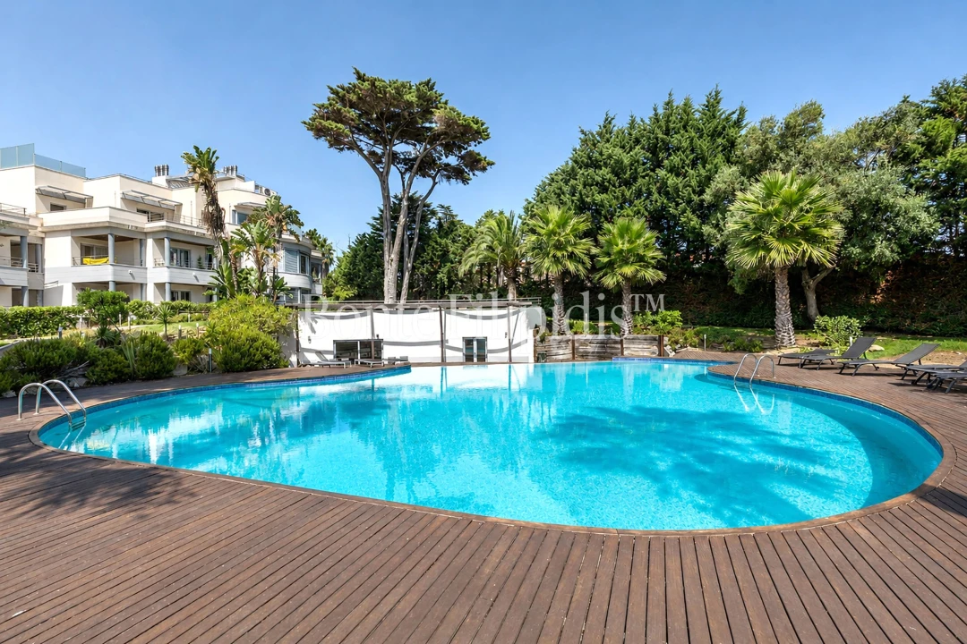 Apartamento T4 para Venda em Carcavelos e Parede Foto 69