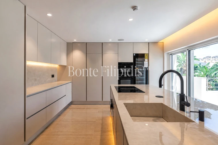 Apartamento T4 para Venda em Carcavelos e Parede Foto 38