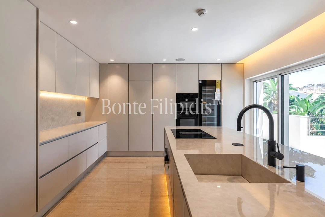 Apartamento T4 para Venda em Carcavelos e Parede Foto 38