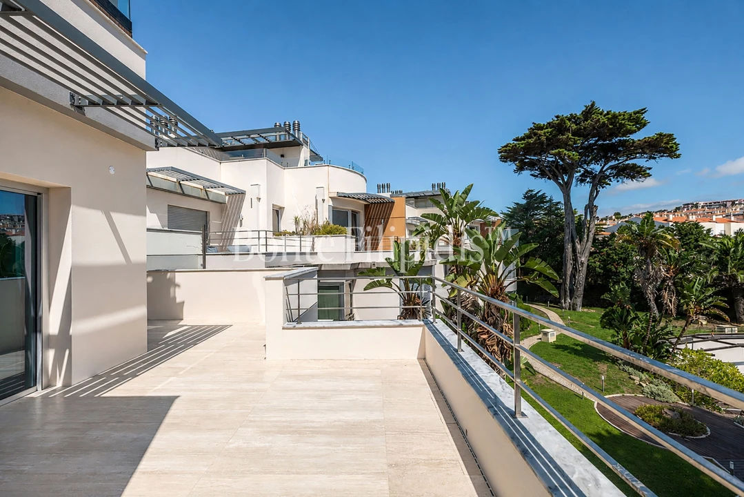 Apartamento T4 para Venda em Carcavelos e Parede Foto 67