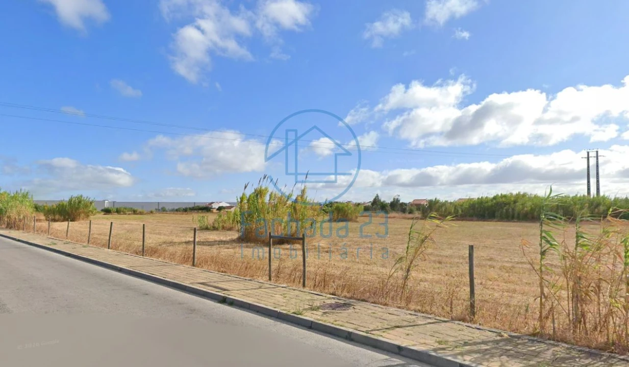 Terreno para Venda em Alhos Vedros Foto 1