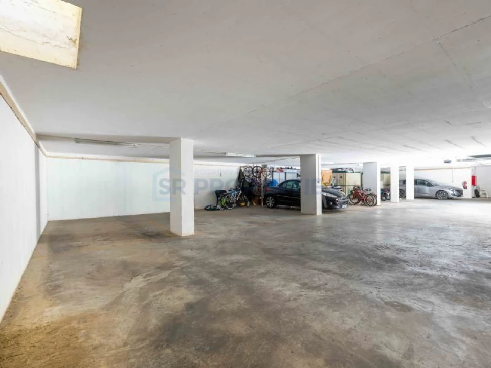 Apartamento T2 para Venda em Quarteira Foto 26