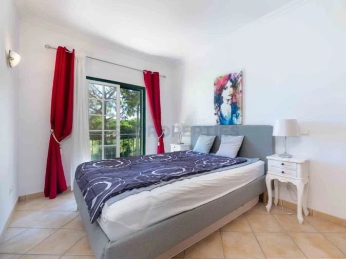 Apartamento T2 para Venda em Quarteira Foto 4
