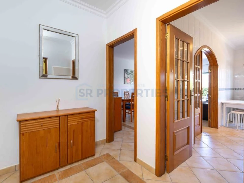 Apartamento T2 para Venda em Quarteira Foto 10