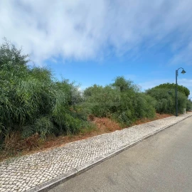 Terreno para Venda em Lagos (São Sebastião e Santa Maria)