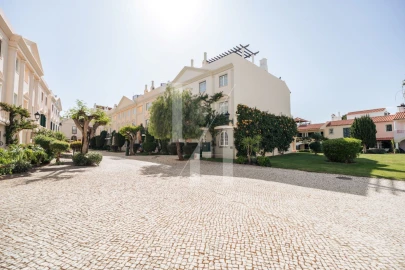 Apartamento T2 para Arrendamento férias em Quarteira