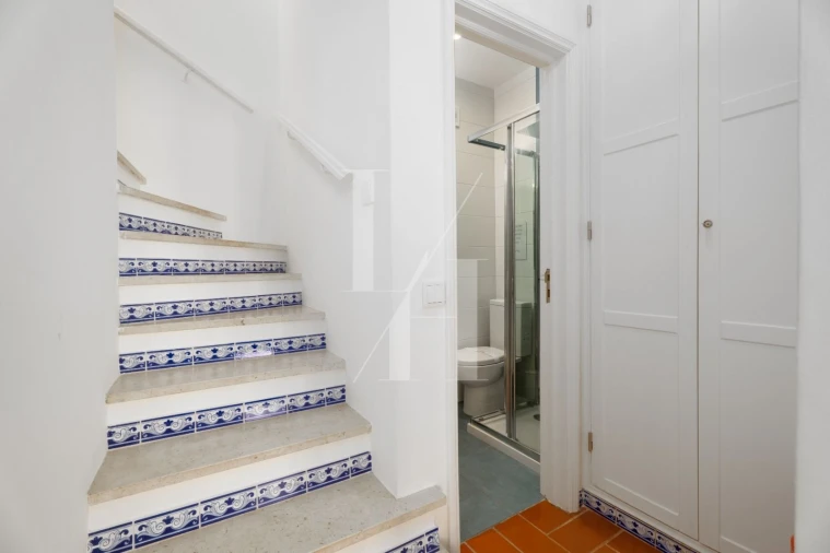 Apartamento T2 para Arrendamento férias em Quarteira Foto 40