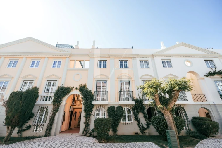 Apartamento T2 para Arrendamento férias em Quarteira Foto 43