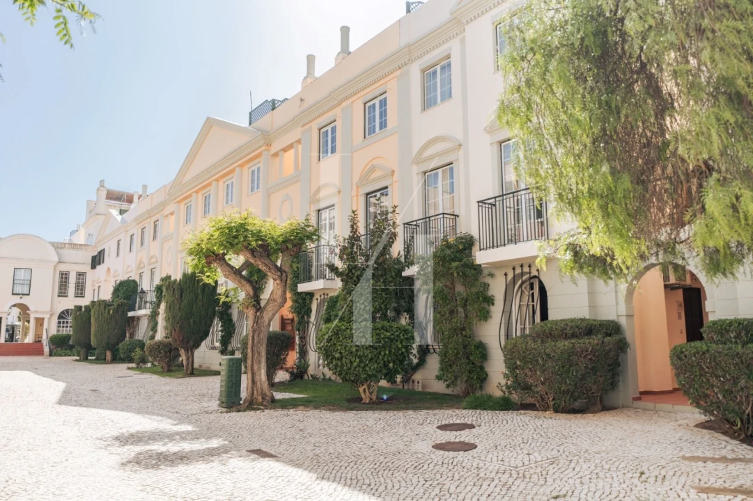 Apartamento T2 para Arrendamento férias em Quarteira Foto 1
