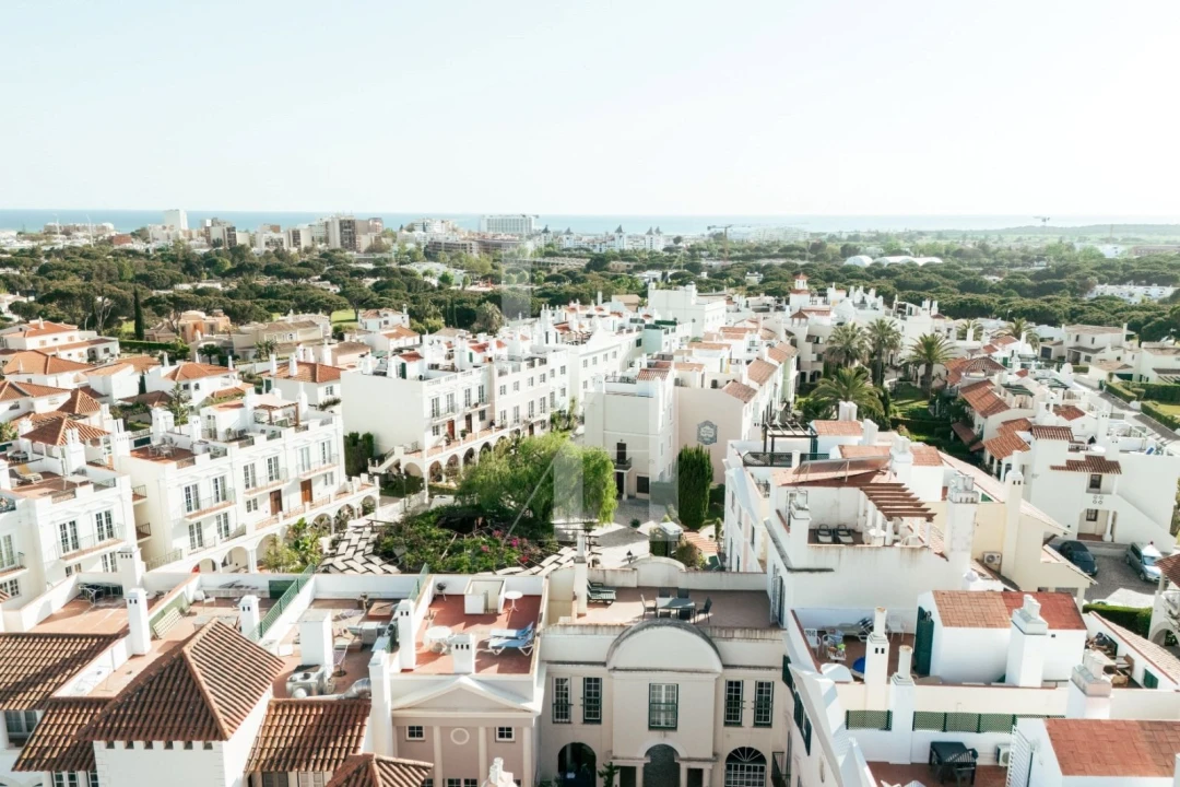 Apartamento T2 para Arrendamento férias em Quarteira Foto 35