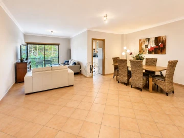 Apartamento T3 para Arrendamento em Albufeira e Olhos de Água