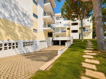 Apartamento T3 para Arrendamento em Albufeira e Olhos de Água