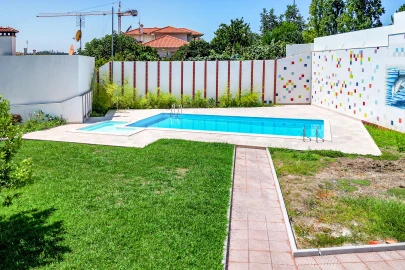Moradia T6 para Venda em Pombal