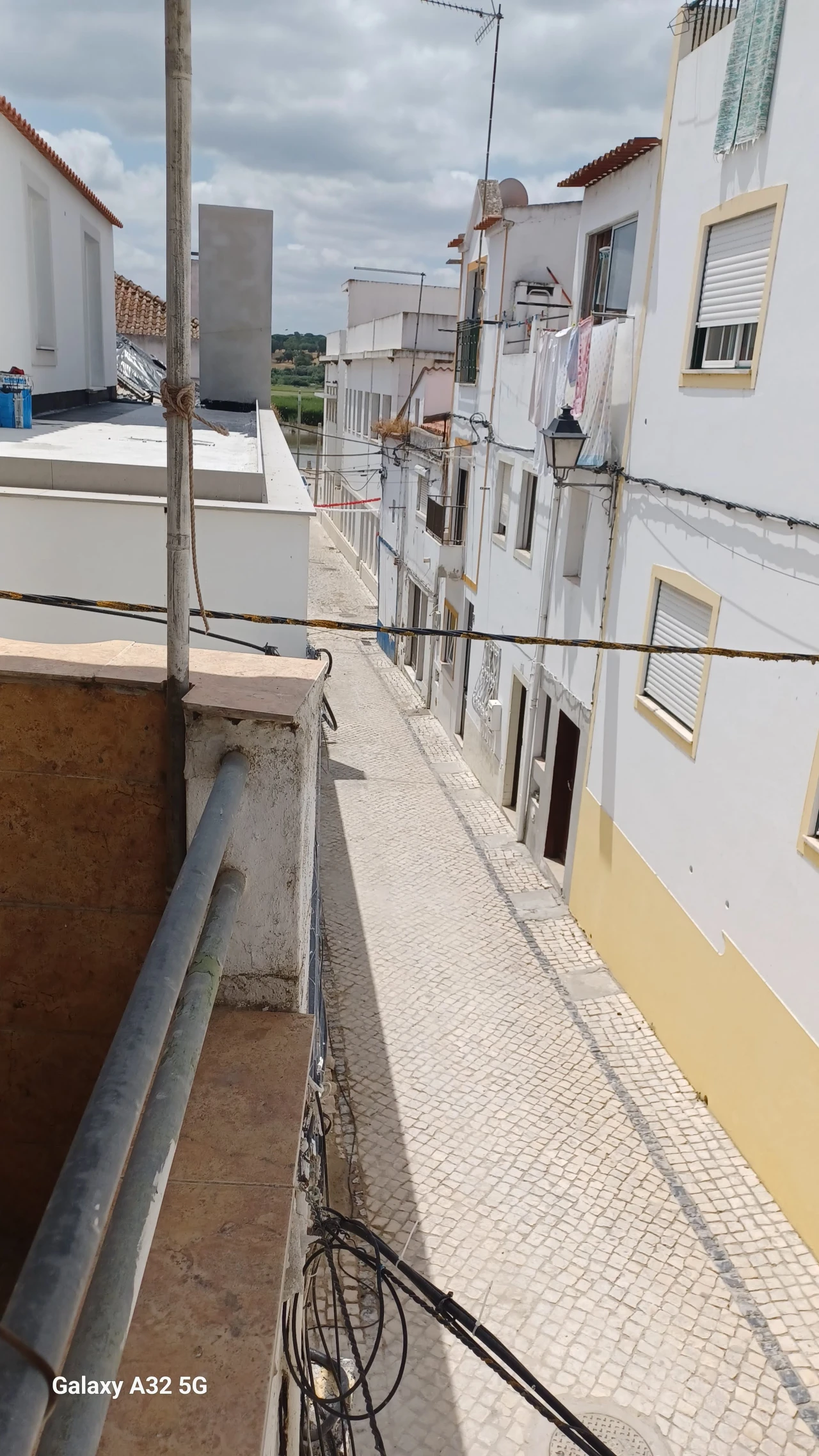 Moradia T2 para Venda em Santa Maria do Castelo e Santiago e Santa Susana Foto 2