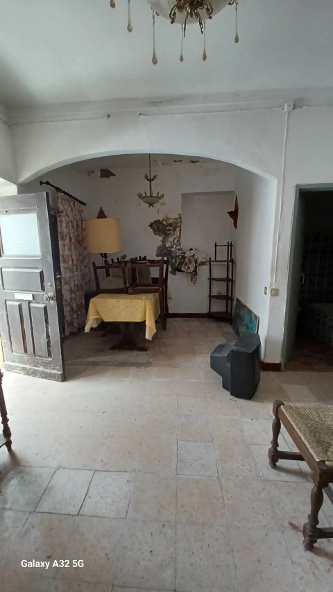 Moradia T2 para Venda em Santa Maria do Castelo e Santiago e Santa Susana