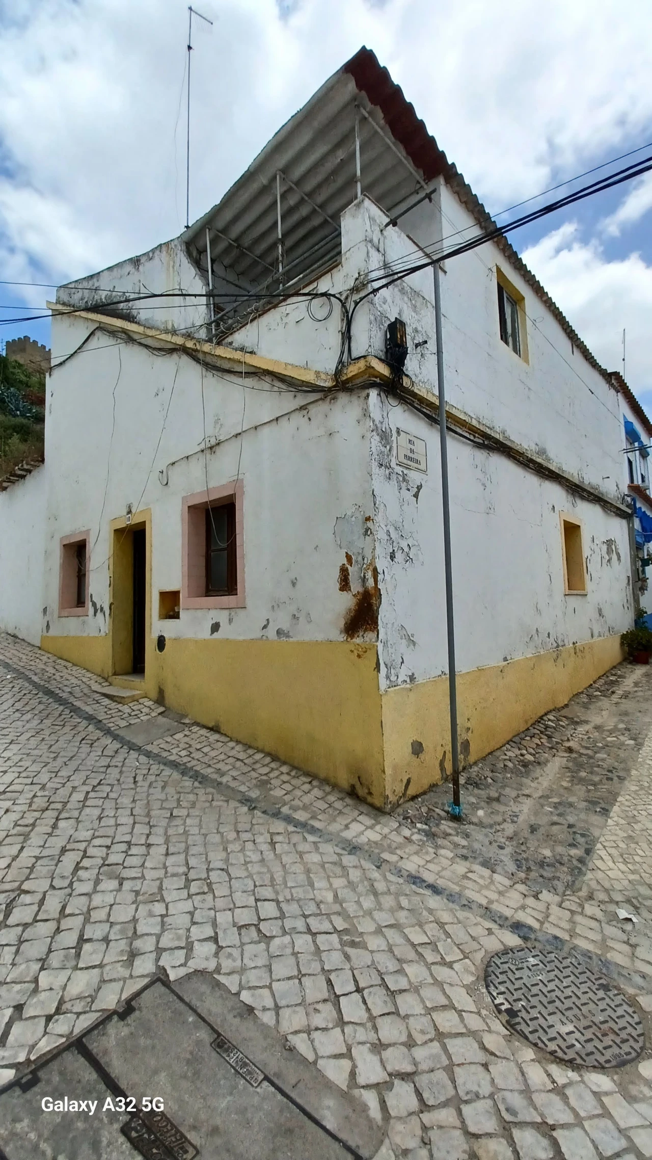 Moradia T2 para Venda em Santa Maria do Castelo e Santiago e Santa Susana Foto 1
