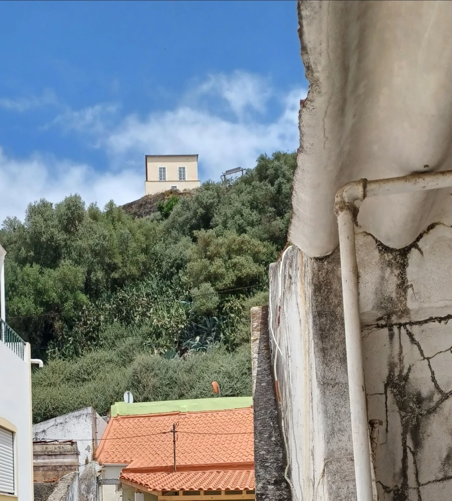 Moradia T2 para Venda em Santa Maria do Castelo e Santiago e Santa Susana Foto 19