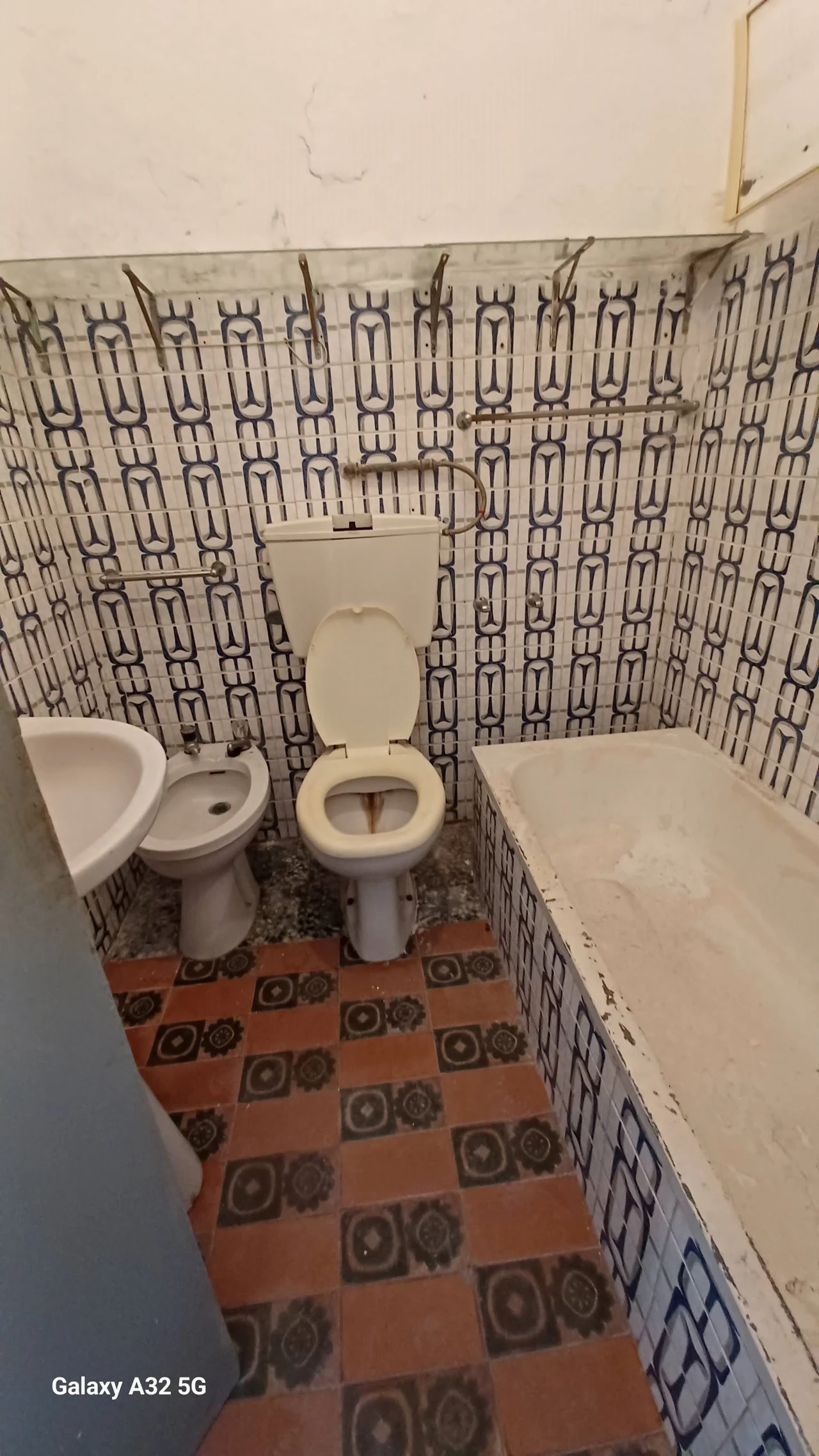 Moradia T2 para Venda em Santa Maria do Castelo e Santiago e Santa Susana Foto 11