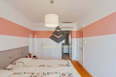 Apartamento T3 para Venda em Santo António