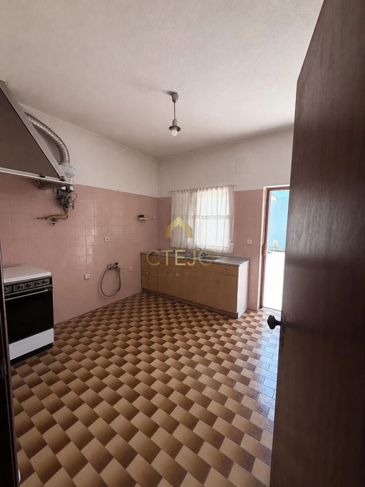 Moradia T2 para Venda em Fernao Ferro Foto 6