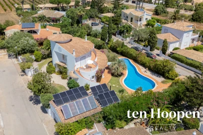 Moradia T4 para Venda em Luz