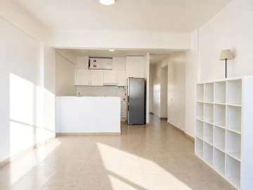 Apartamento T1 para Arrendamento em Oeiras e São Julião da Barra, Paço de Arcos e Caxias