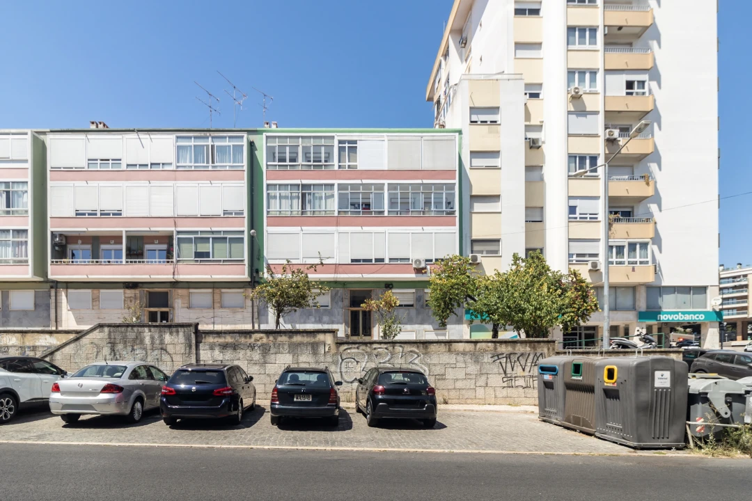 Apartamento T2 para Venda em Odivelas Foto 36
