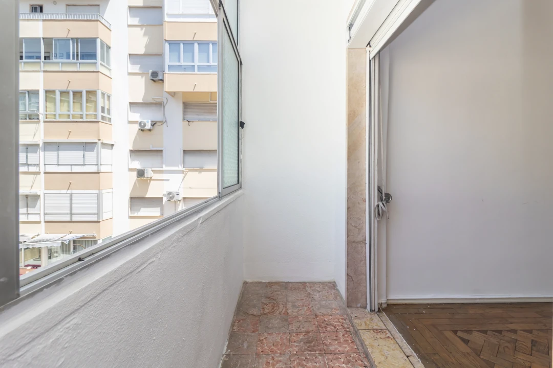 Apartamento T2 para Venda em Odivelas Foto 24