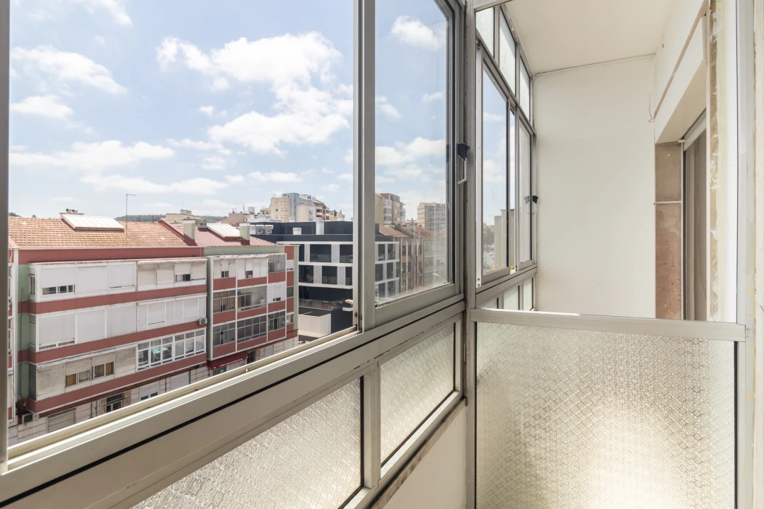Apartamento T2 para Venda em Odivelas Foto 6