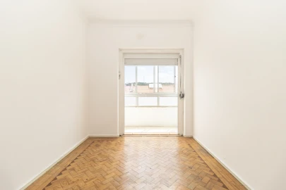 Apartamento T2 para Venda em Odivelas