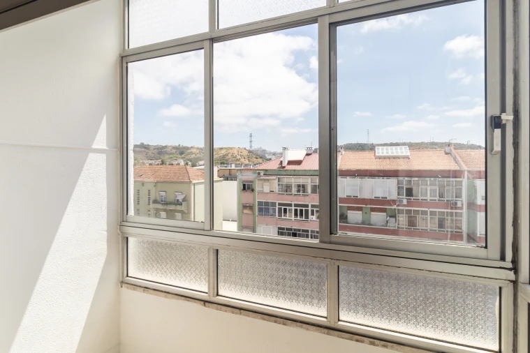 Apartamento T2 para Venda em Odivelas Foto 5