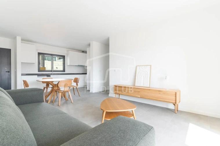 Apartamento T2 para Venda em Porto Santo Foto 4