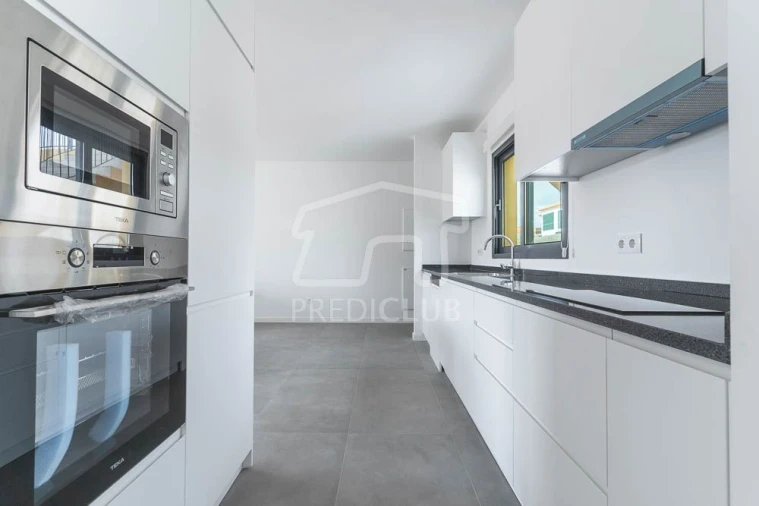 Apartamento T2 para Venda em Porto Santo Foto 12