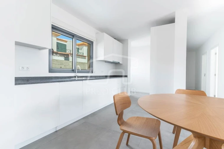 Apartamento T2 para Venda em Porto Santo Foto 8