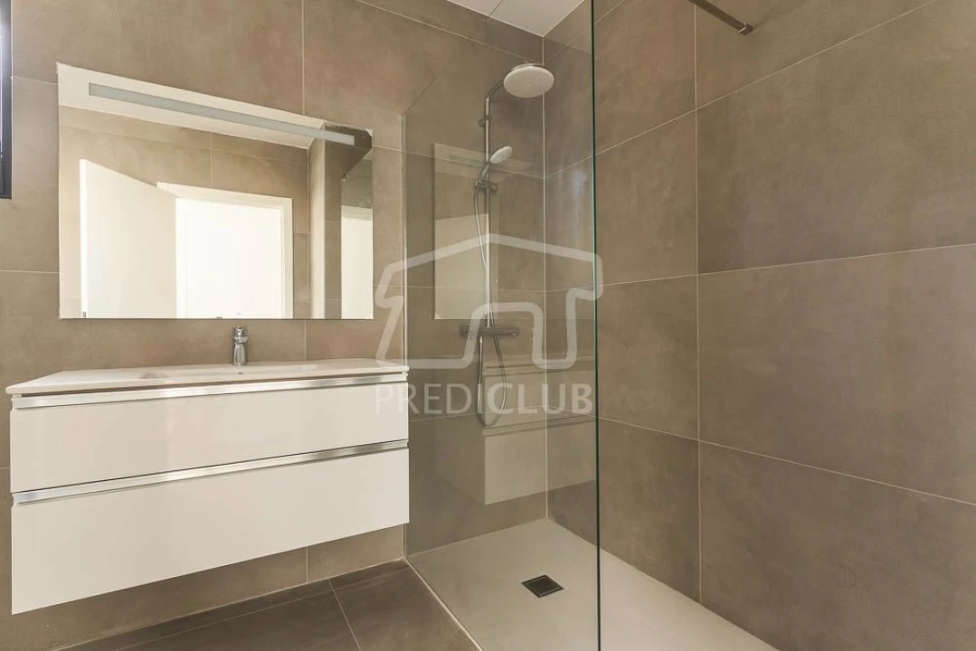 Apartamento T2 para Venda em Porto Santo Foto 19