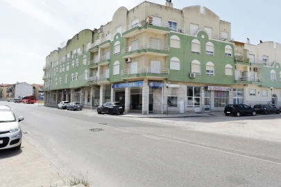 Negócio para Venda em Baixa da Banheira e Vale da Amoreira