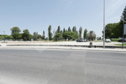 Negócio para Venda em Baixa da Banheira e Vale da Amoreira