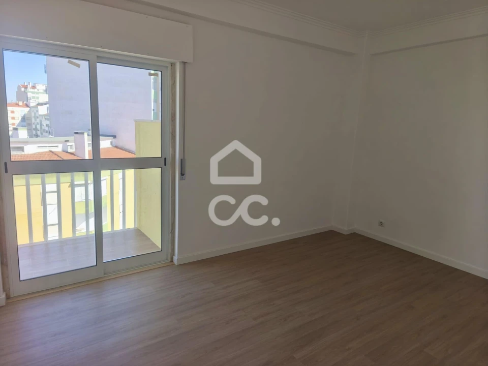Apartamento T3 para Venda em Mina de Água Foto 7