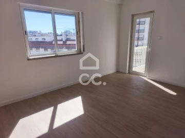 Apartamento T3 para Venda em Mina de Água