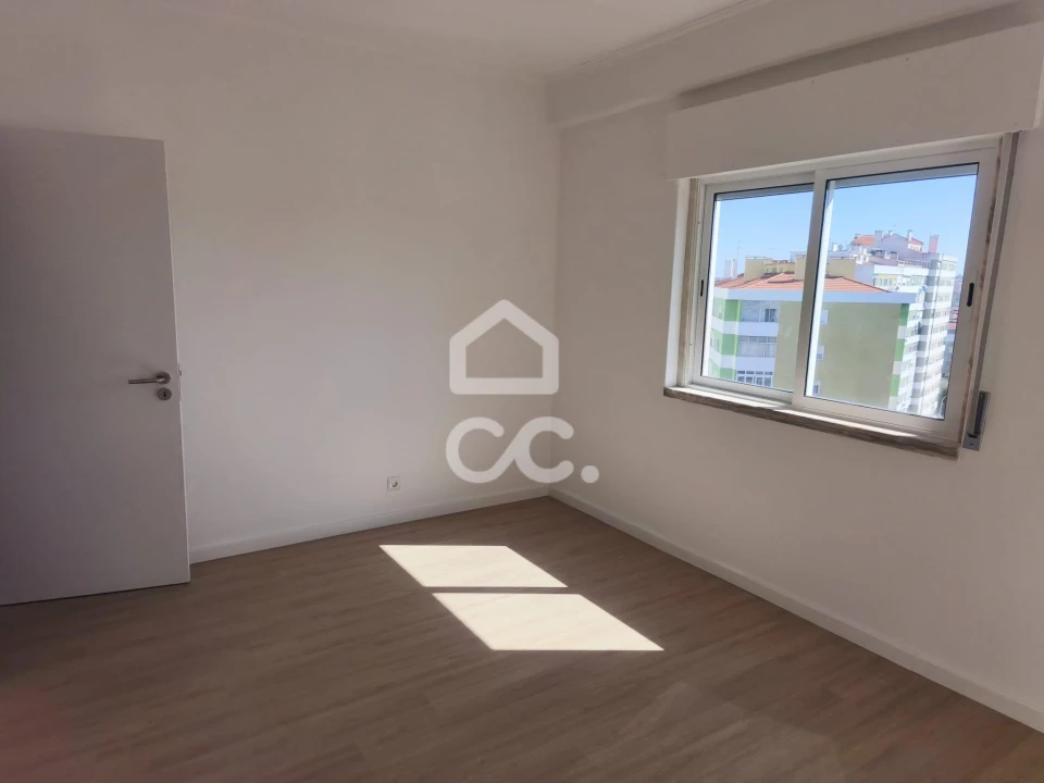 Apartamento T3 para Venda em Mina de Água Foto 6