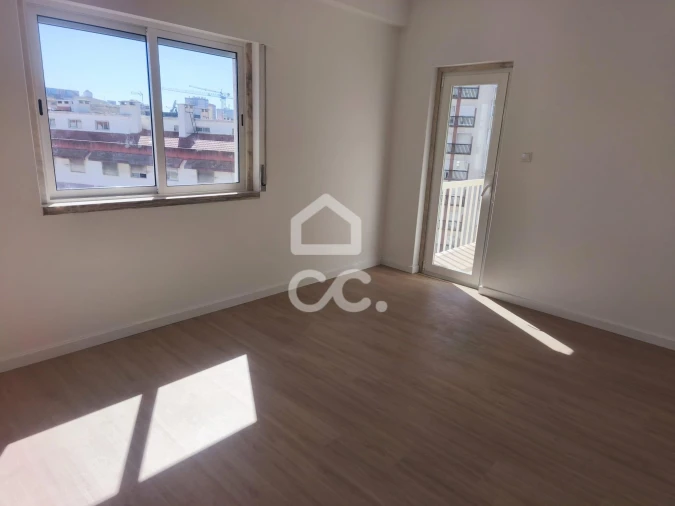 Apartamento T3 para Venda em Mina de Água Foto 8