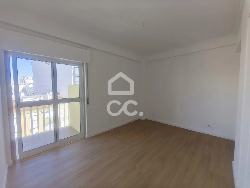 Apartamento T3 para Venda em Mina de Água Foto 24