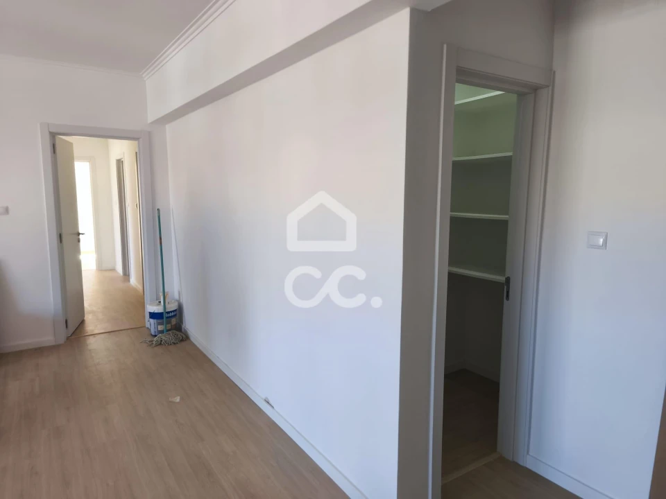 Apartamento T3 para Venda em Mina de Água Foto 28