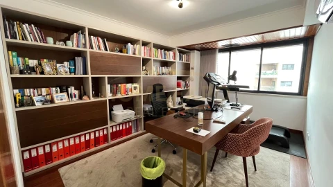 Apartamento T5 para Venda em Parque das Nações