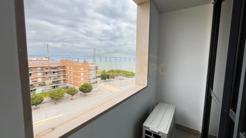 Apartamento T5 para Venda em Parque das Nações