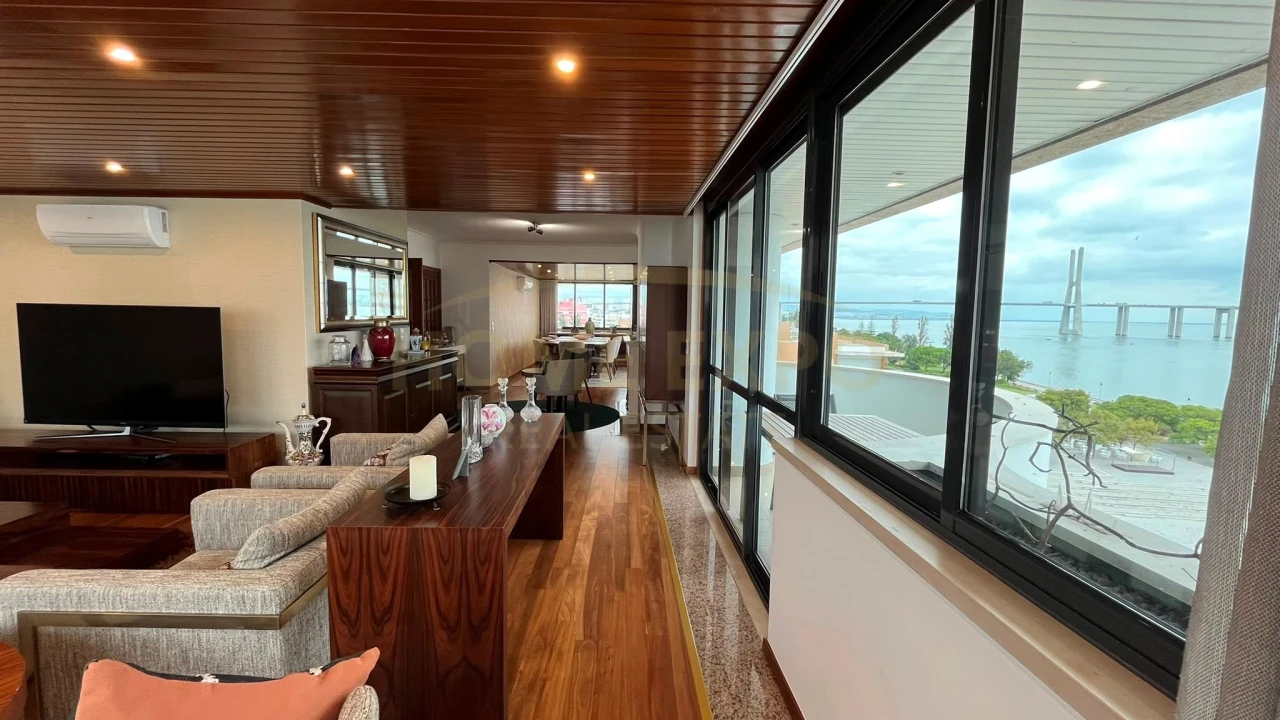 Apartamento T5 para Venda em Parque das Nações Foto 5