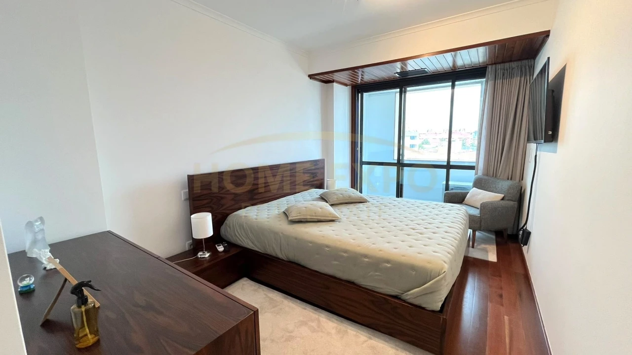 Apartamento T5 para Venda em Parque das Nações Foto 28