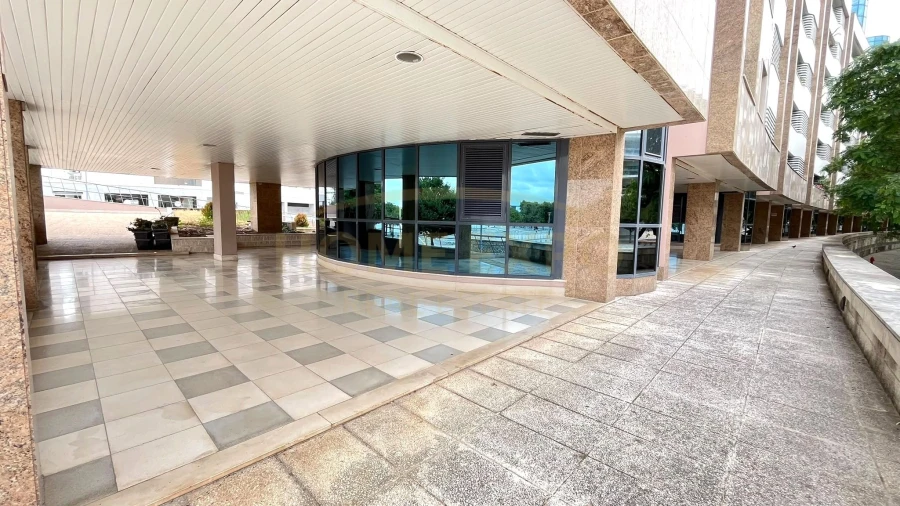 Apartamento T5 para Venda em Parque das Nações Foto 37